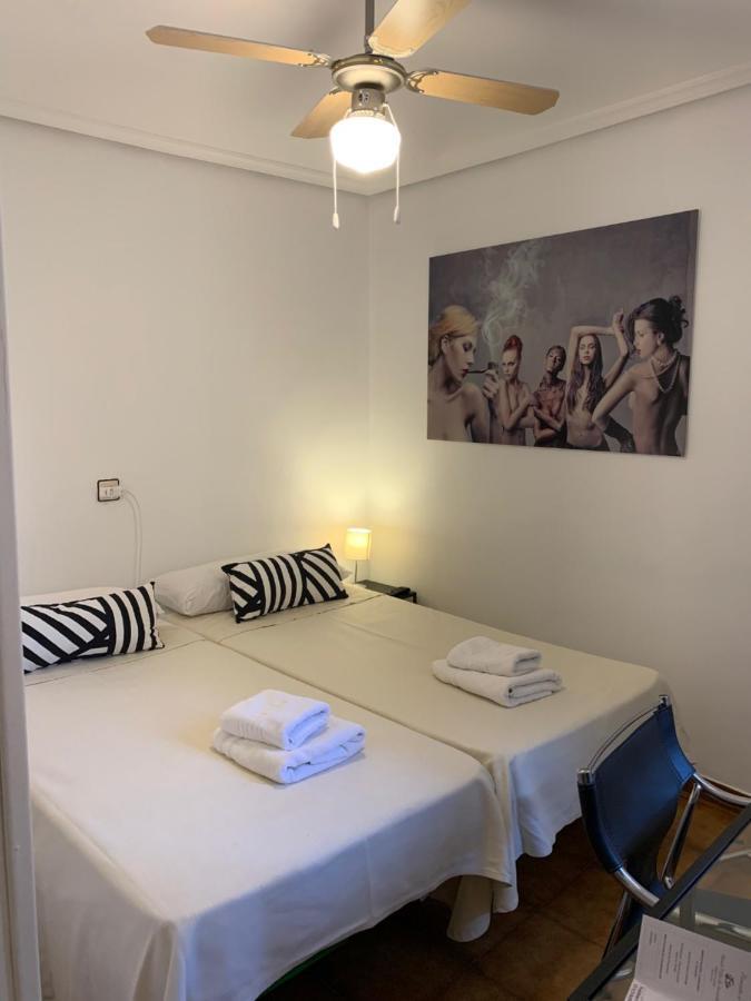 Hotel Y Restaurante Puerta De Aranda アランダ・デ・ドゥエロ エクステリア 写真